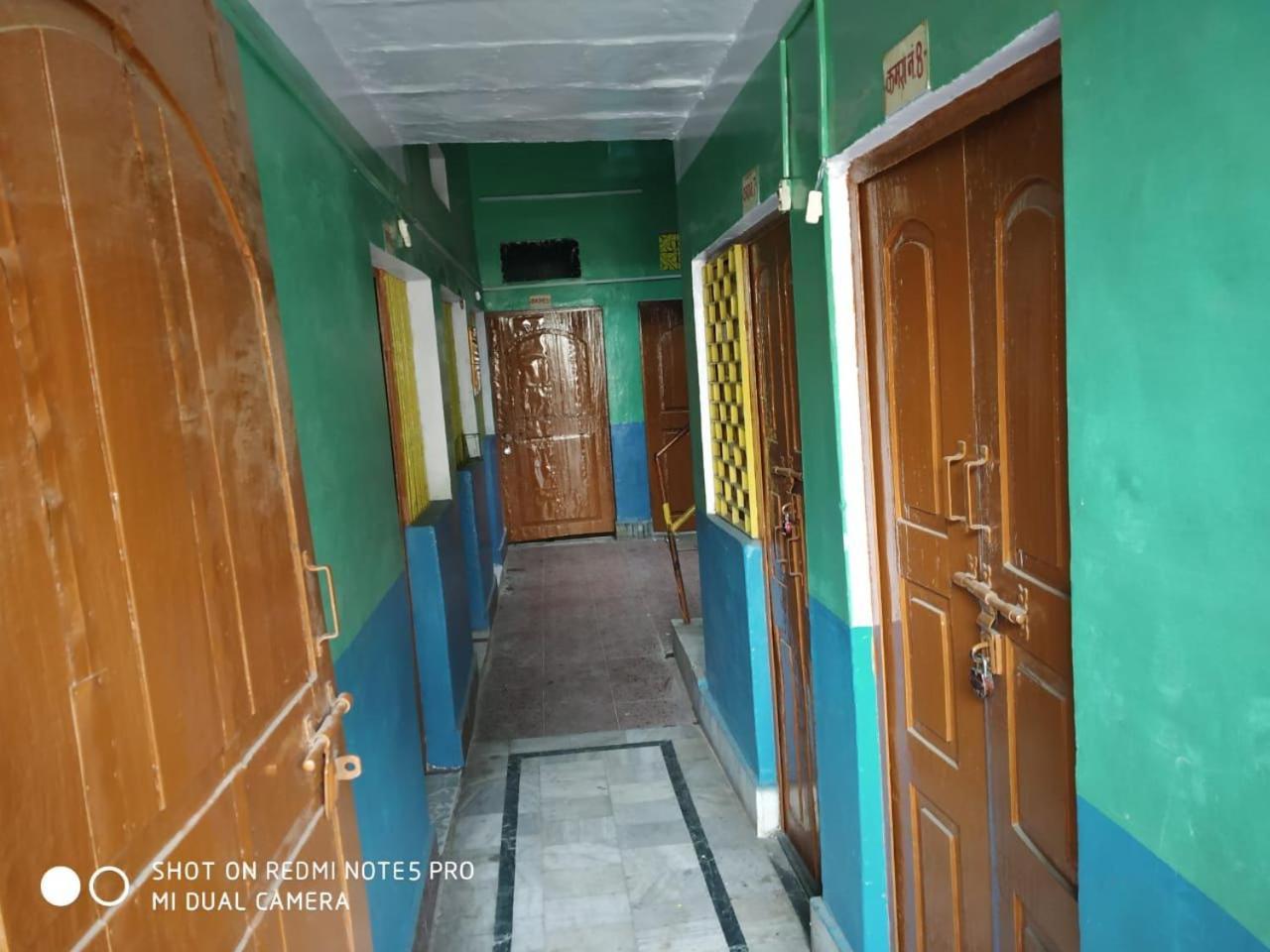 Hotel Yatri Niwas - Varanasi — Photos 3